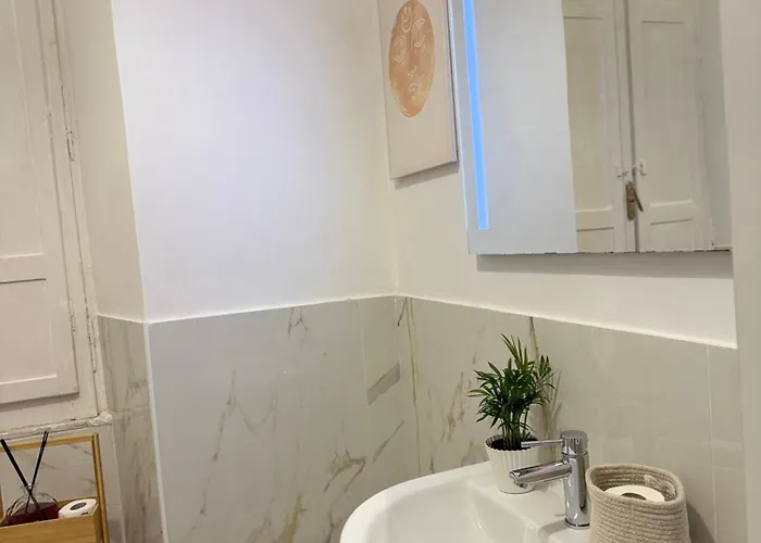 Astra Urbis Apartment *